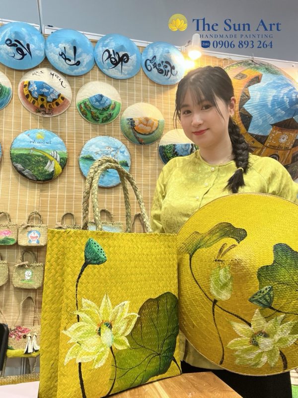 Xưởng Tranh, Nón Lá Vẽ Việt Nam The Sun ART