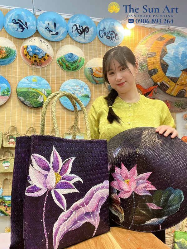 Xưởng Tranh, Nón Lá Vẽ Việt Nam The Sun ART