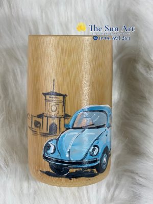 Ly Tre vẽ cảnh theo yêu cầu