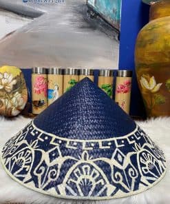 nón cỏ bàng vẽ hoa văn truyền thống cách tân tại tphcm, saigon