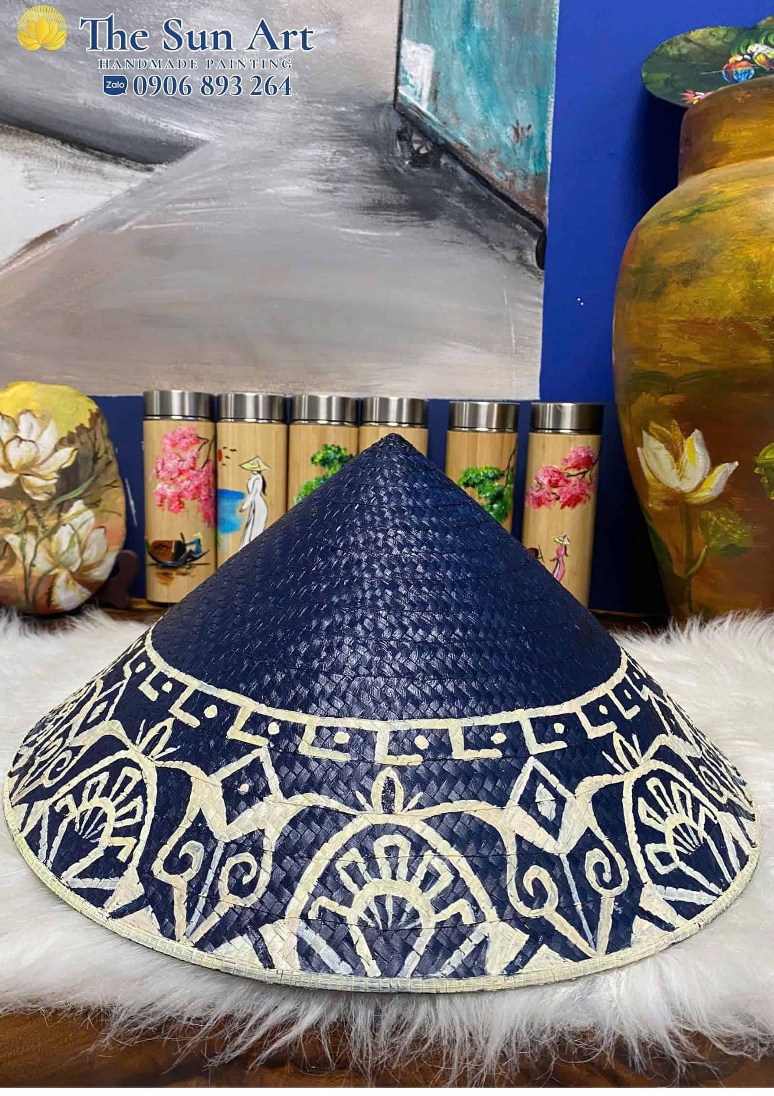 nón cỏ bàng vẽ hoa văn truyền thống cách tân tại tphcm nón cỏ bàng vẽ hoa văn truyền thống cách tân tại tphcm, saigon