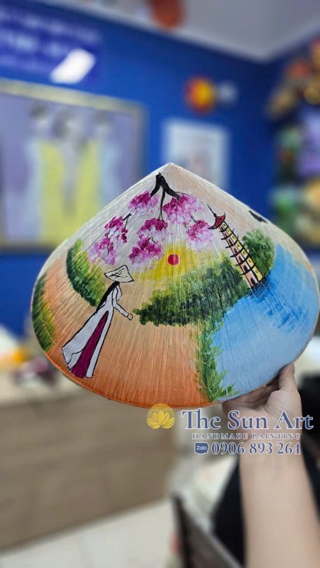 Xưởng Tranh, Nón Lá Vẽ Việt Nam The Sun ART