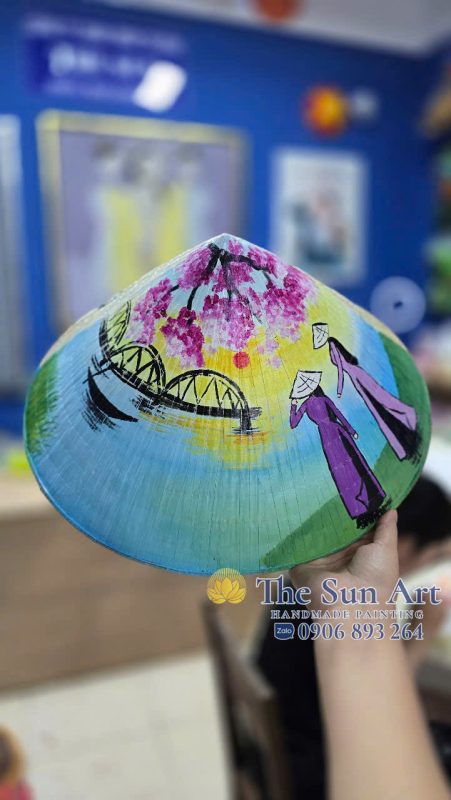 Xưởng Tranh, Nón Lá Vẽ Việt Nam The Sun ART
