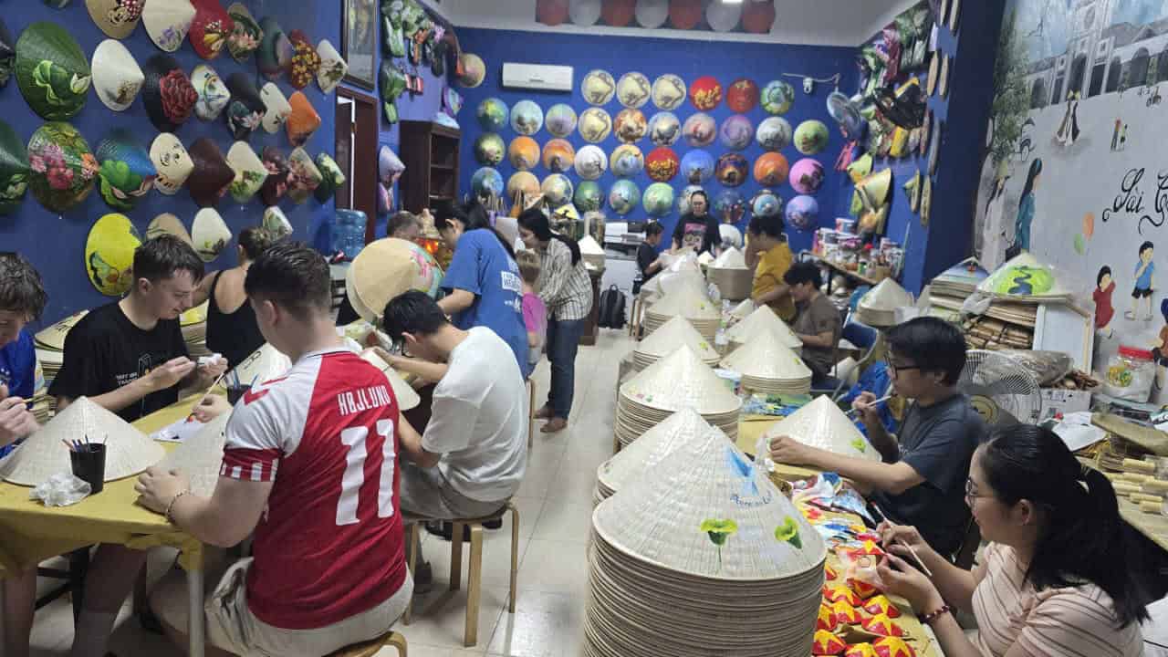 Ho Chi Minh City Conical Hat Painting Workshop at The Sun Art
