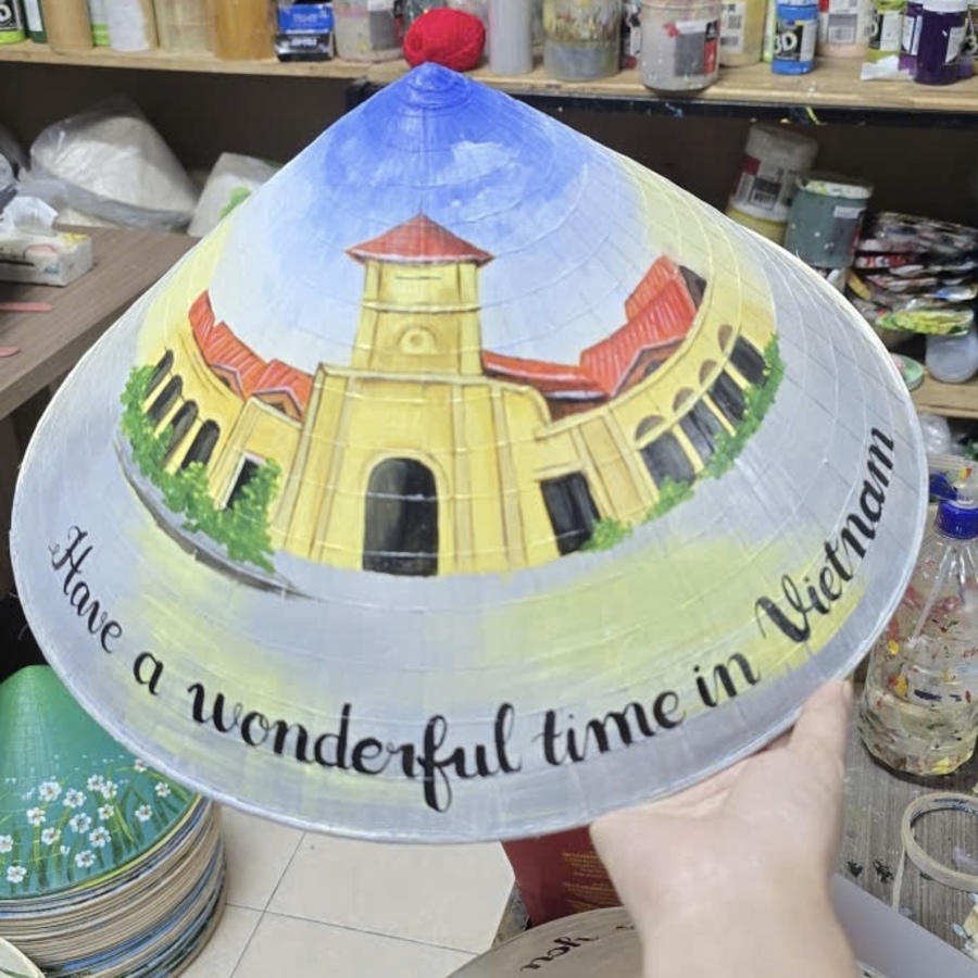 nón lá vẽ theo yêu cầu the sun art tphcm
