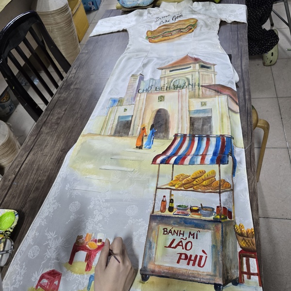 Vẽ áo dài theo yêu cầu tại The Sun Art
