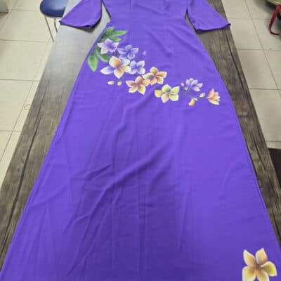vẽ áo dài truyền thống
