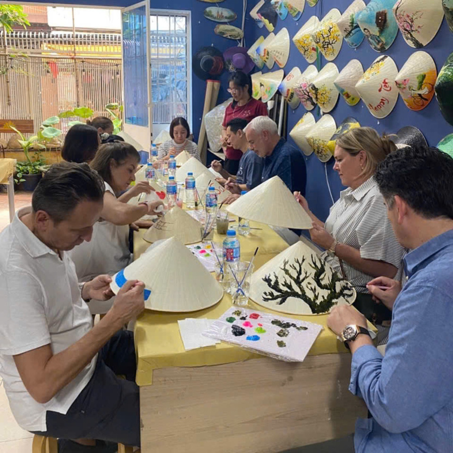 workshop vẽ nón lá